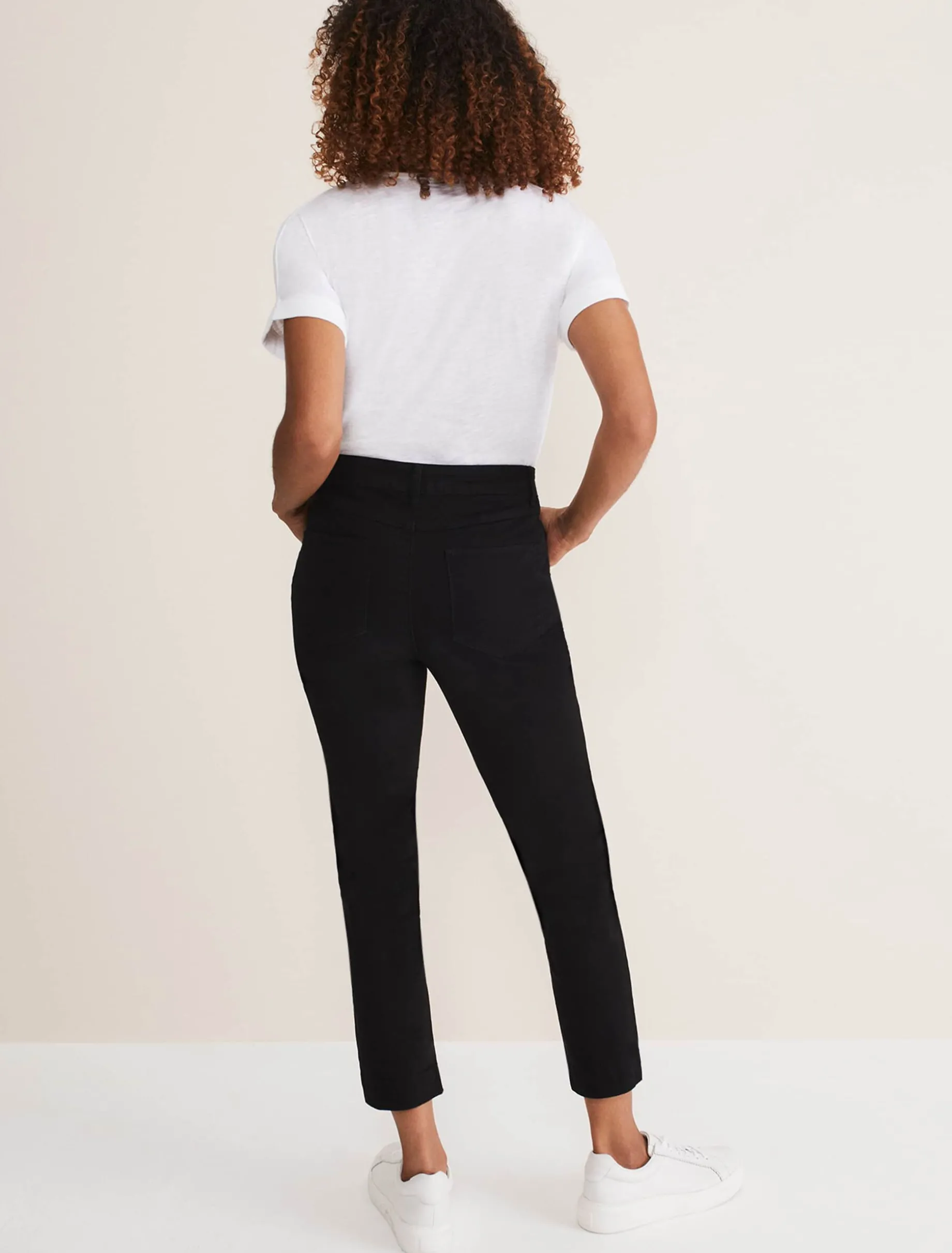 Trousers & Shorts^Phase Eight Ocha Straight Leg Jeans Short Black