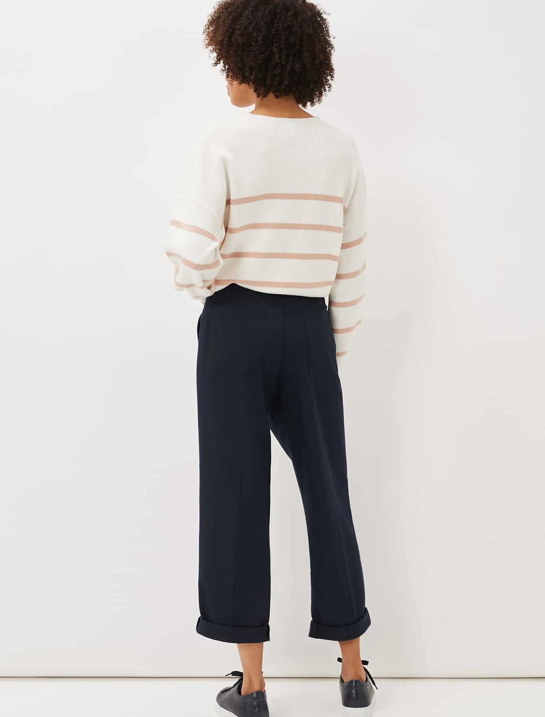 Trousers & Shorts^Phase Eight Odette Pleated Crop Trousers Navy