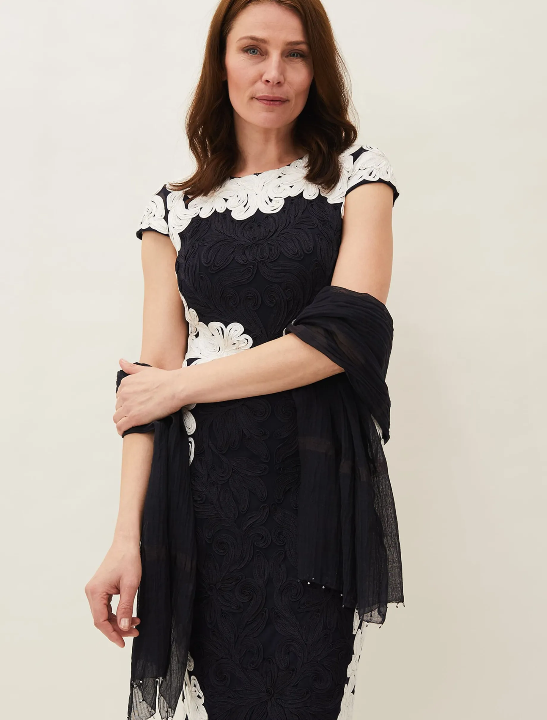 Scarves & Ponchos^Phase Eight Terri Sparkle Hem Scarf Navy